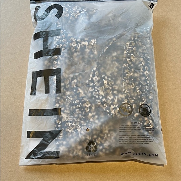 Size small! Beautiful dress! Brand new - Picture 2 of 2